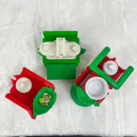 Fisher-Price Little People Christmas Train Santa Elf Reindeer 3-Car Holiday Set - Picture 6 of 8